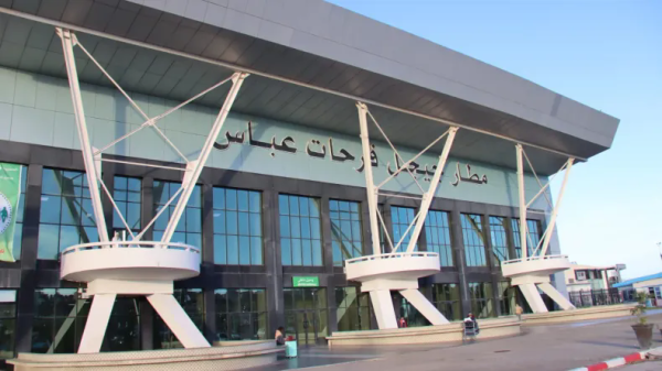 牛达人配资 阿尔及利亚一侦察机在训练时坠毁，致4人死亡