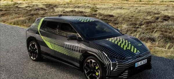 送钱宝 将在2026年一季度上市／造型更运动 起亚EV4 GT谍照曝光